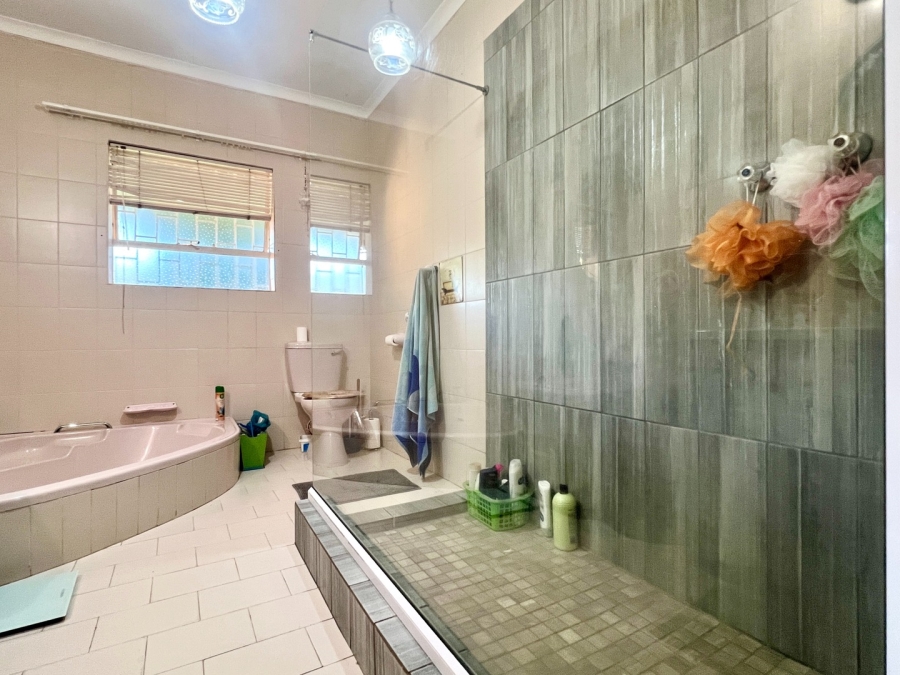 4 Bedroom Property for Sale in Wilgeboom A H North West